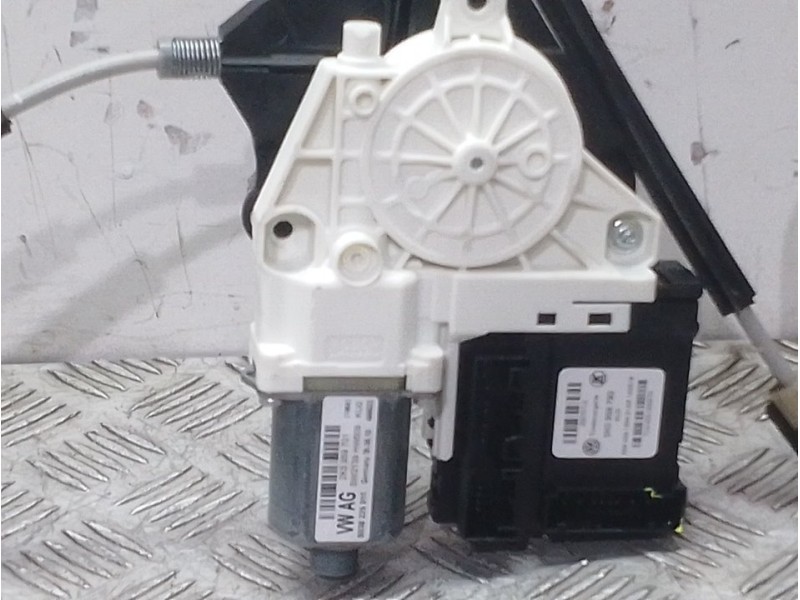 Recambio de elevalunas delantero izquierdo para volkswagen caddy ka/kb (2c) referencia OEM IAM 0130822509 5K0959793 CONFORT