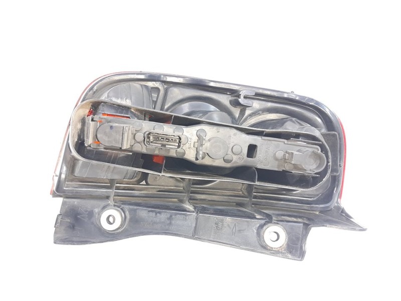 Recambio de piloto trasero derecho para nissan micra (k12e) acenta referencia OEM IAM 26554AX720  