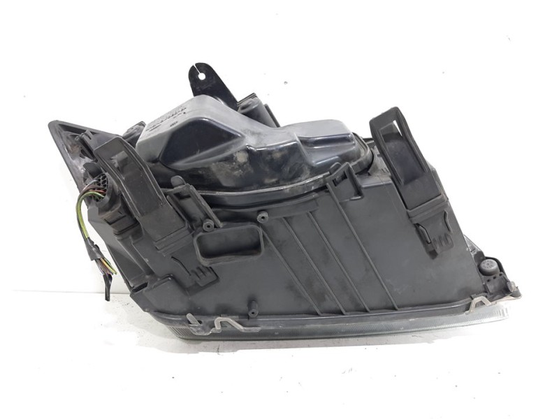 Recambio de faro izquierdo para ford focus berlina (cap) ghia referencia OEM IAM   