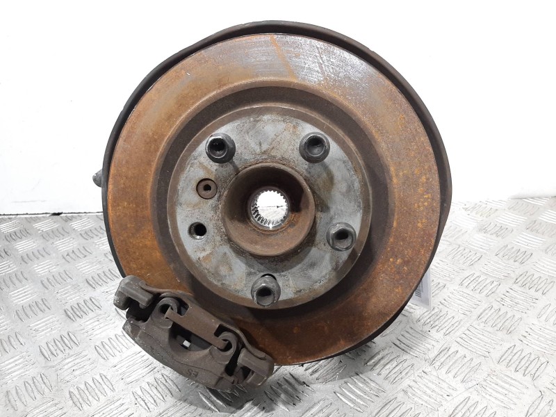 Recambio de mangueta delantera izquierda para mitsubishi space star (dg0) 1900 di-d referencia OEM IAM   