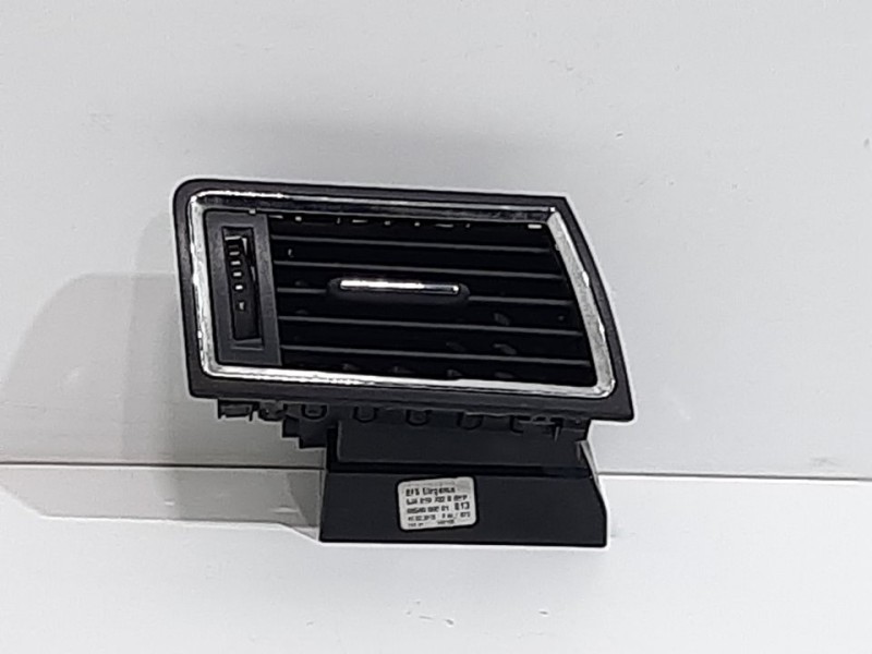Recambio de rejilla aireador derecho para seat toledo (kg3) connect referencia OEM IAM 5JA819702B  