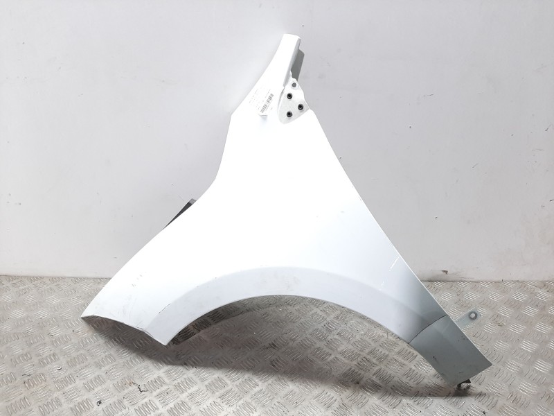 Recambio de aleta delantera izquierda para renault megane iii coupe dynamique referencia OEM IAM 631011470R BLANCO 