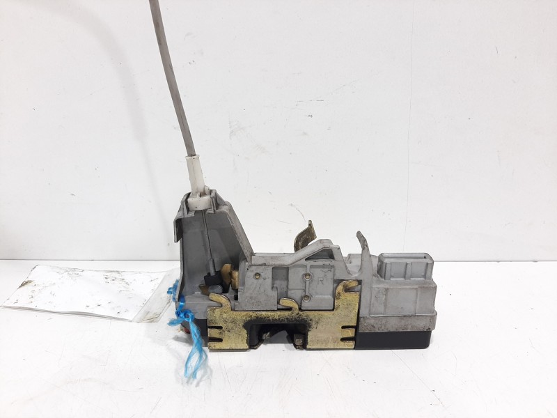 Recambio de cerradura puerta trasera derecha para peugeot 307 berlina (s2) xs referencia OEM IAM  4 PINES 