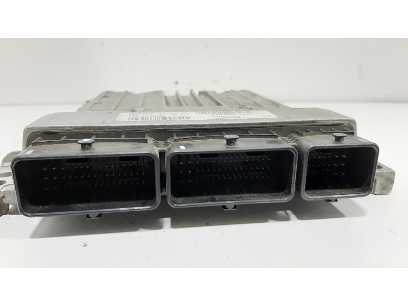 Recambio de centralita motor uce para renault megane iii coupe dynamique referencia OEM IAM 237100777R S180067109A 237100033R