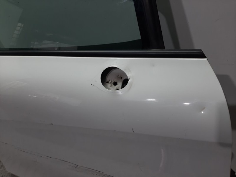 Recambio de puerta delantera derecha para seat leon (1p1) sport referencia OEM IAM  BLANCO 