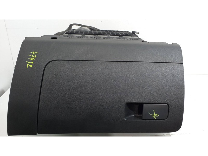 Recambio de guantera para skoda rapid active referencia OEM IAM 5JB857097E  