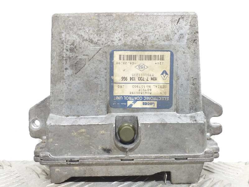 Recambio de centralita motor uce para renault clio ii fase i (b/cbo) 1.9 d referencia OEM IAM HOM7700104956 557050 