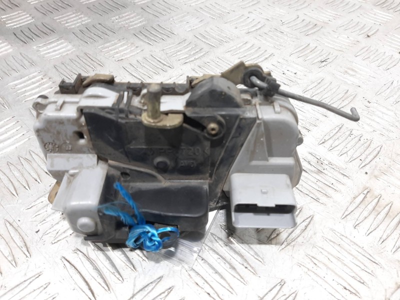 Recambio de cerradura puerta delantera derecha para citroën xsara picasso 2.0 hdi referencia OEM IAM   