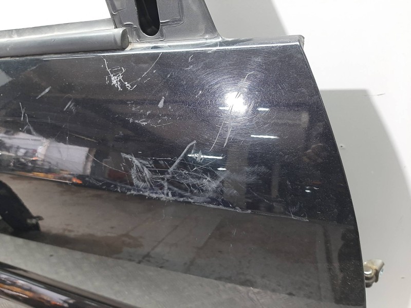 Recambio de puerta delantera derecha para opel zafira a blue line referencia OEM IAM  NEGRO 