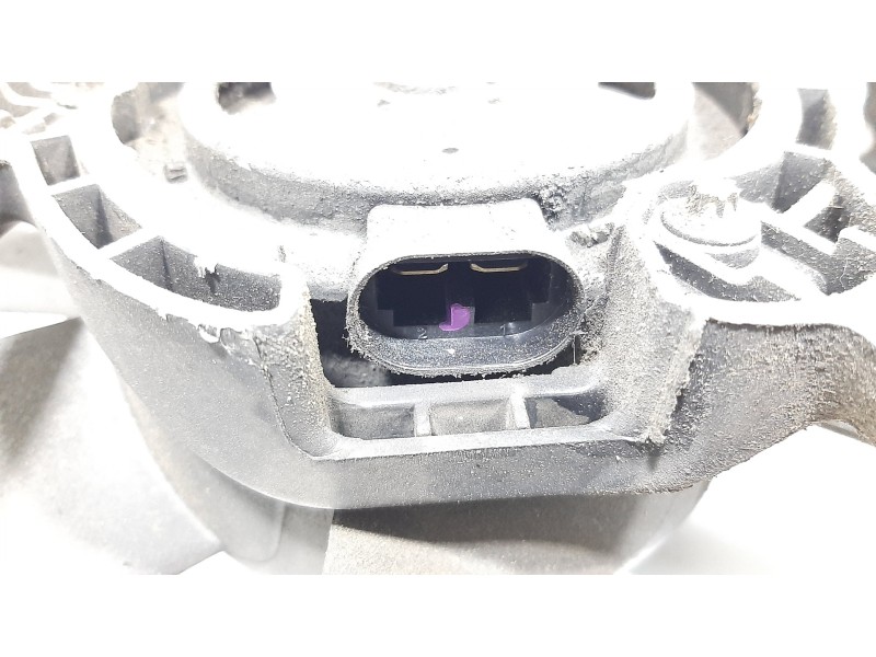Recambio de electroventilador para renault laguna ii grandtour (kg0) dynamique luxe referencia OEM IAM 7701067591 8200025635 