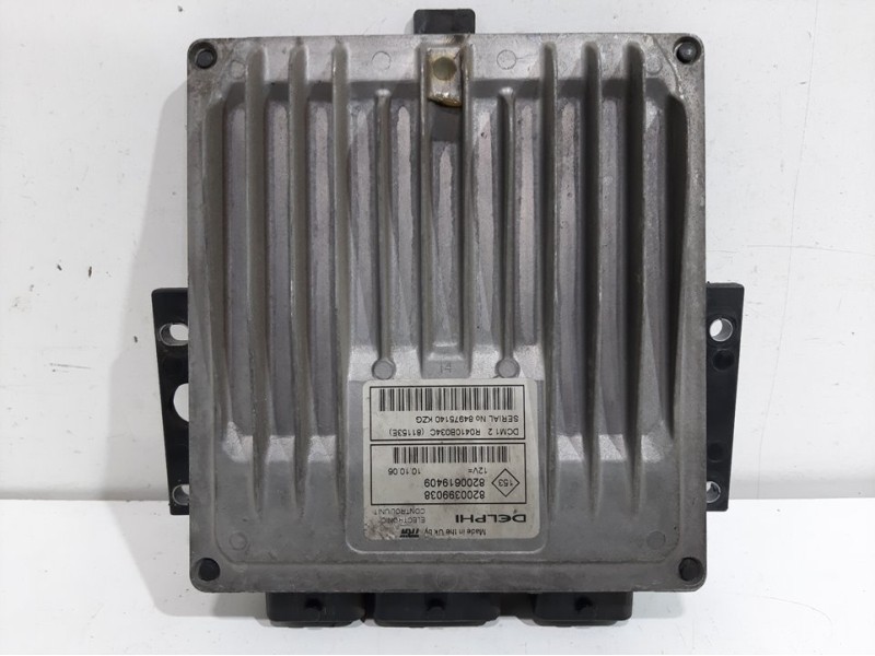 Recambio de centralita motor uce para renault clio iii confort dynamique referencia OEM IAM  8200399038 DELPHI
