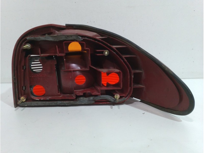 Recambio de piloto trasero izquierdo para ford mondeo berlina/familiar (fd) glx berlina referencia OEM IAM   