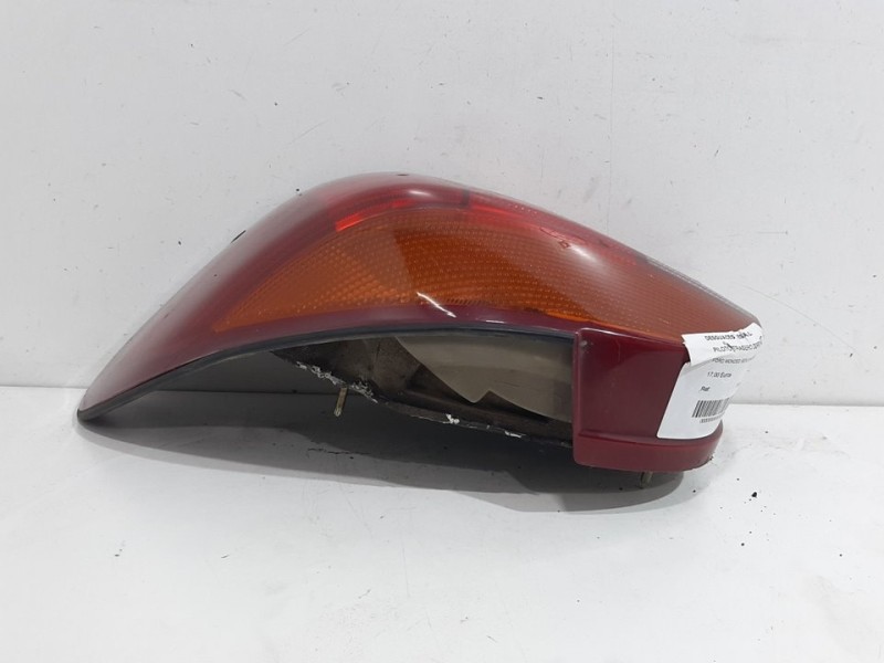 Recambio de piloto trasero derecho para ford mondeo berlina/familiar (fd) glx berlina referencia OEM IAM 93B613N004  