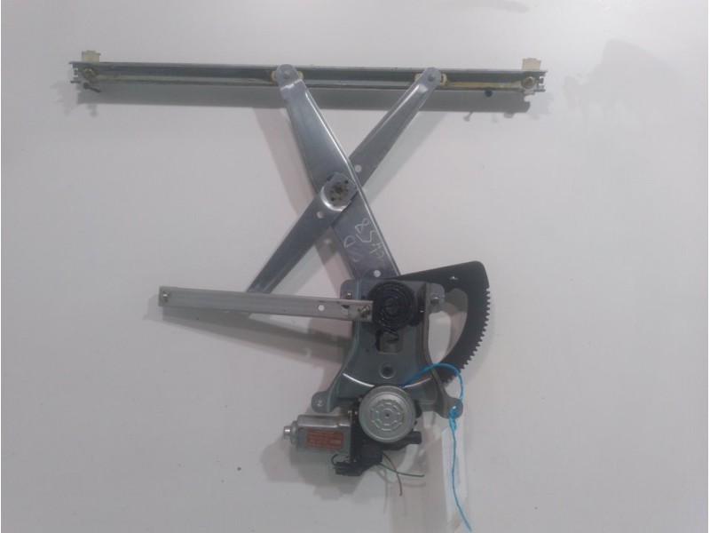 Recambio de elevalunas delantero derecho para daewoo kalos 1.2 se referencia OEM IAM 96541738  