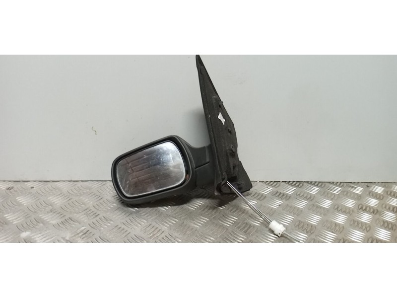 Recambio de retrovisor izquierdo para ford fiesta (cbk) ambiente referencia OEM IAM   