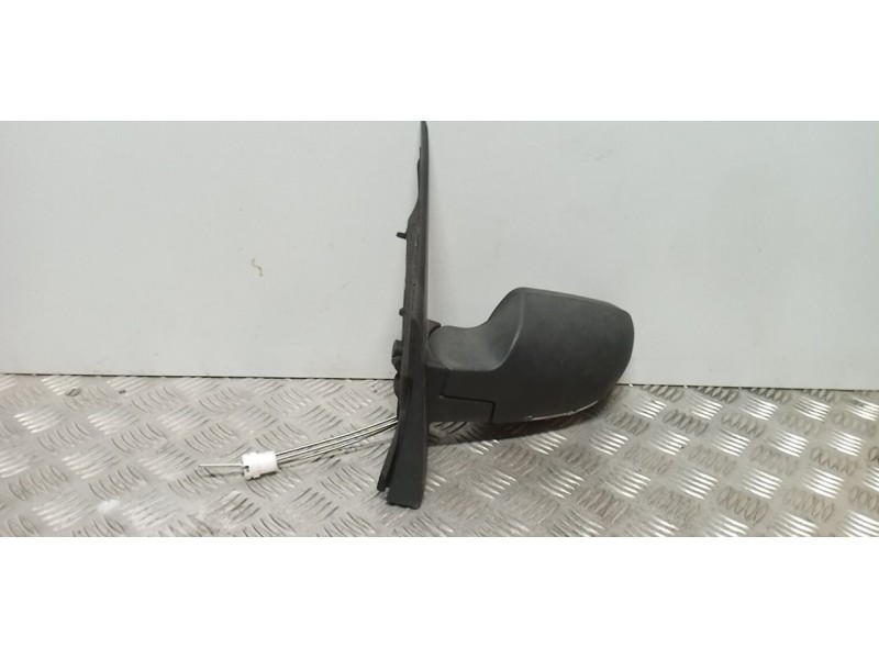 Recambio de retrovisor izquierdo para ford fiesta (cbk) ambiente referencia OEM IAM   