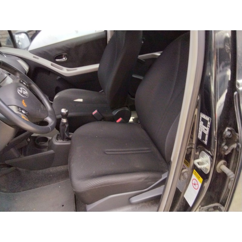 TOYOTA YARIS (_P9_) - imagen 4