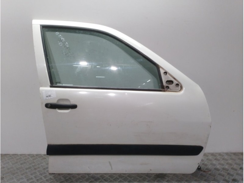 Recambio de puerta delantera derecha para seat inca (6k9) 1.9 d cl familiar referencia OEM IAM 6K4831052C BLANCO 