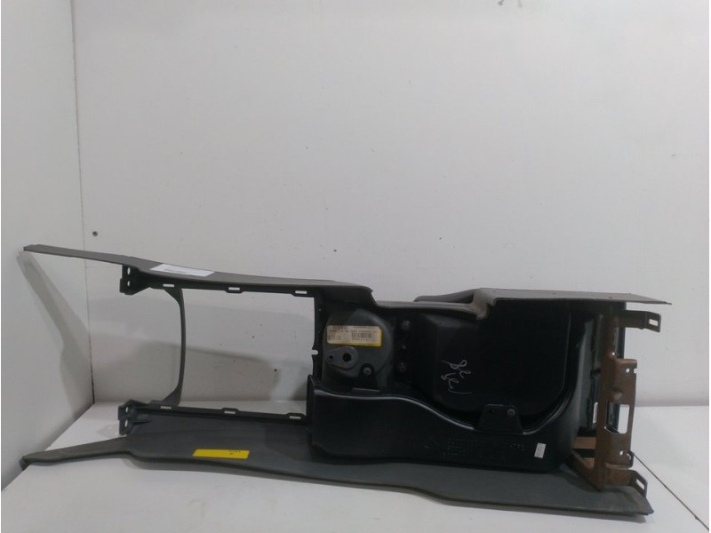 Recambio de apoyabrazos central para jeep gr. cherokee (wh) 3.0 crd laredo referencia OEM IAM   