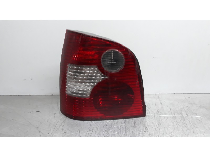 Recambio de piloto trasero izquierdo para volkswagen polo (9n1) gt referencia OEM IAM   