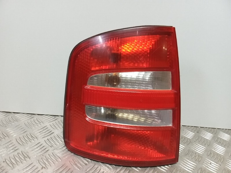 Recambio de piloto trasero izquierdo para skoda fabia (6y2/6y3) comfort referencia OEM IAM 6Y6945111B  