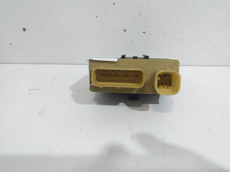 Recambio de caja precalentamiento para citroën c2 vts referencia OEM IAM 9652021180  