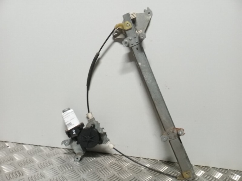 Recambio de elevalunas delantero derecho para nissan almera (n16/e) visia referencia OEM IAM 80700BM605  