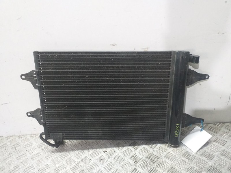 Recambio de condensador / radiador aire acondicionado para volkswagen polo (9n1) highline referencia OEM IAM 6Q0820411B  