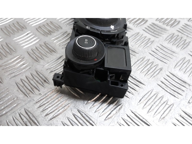 Recambio de mando calefaccion / aire acondicionado para citroën c3 picasso collection referencia OEM IAM 96711892XU  