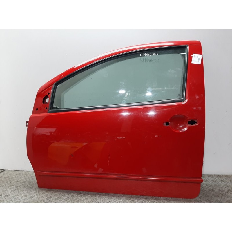 Recambio de puerta delantera izquierda para citroën c2 vts referencia OEM IAM 9002T1 ROJA 