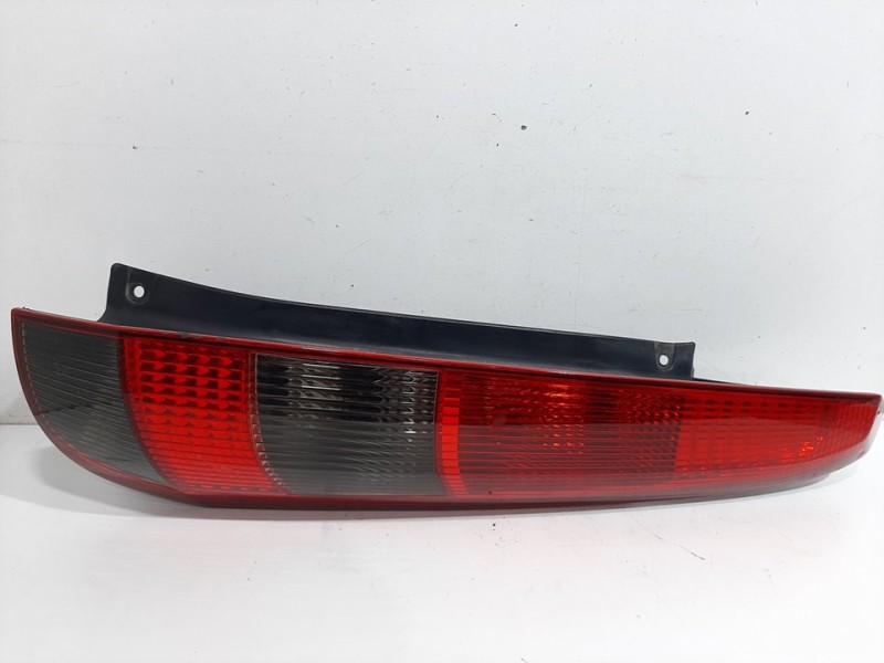 Recambio de piloto trasero derecho para ford fiesta (cbk) ambiente referencia OEM IAM 2S6113N004AC   Recambio de piloto trasero derecho para ford fiesta (cbk) ambiente referencia OEM IAM 2S6113N004AC