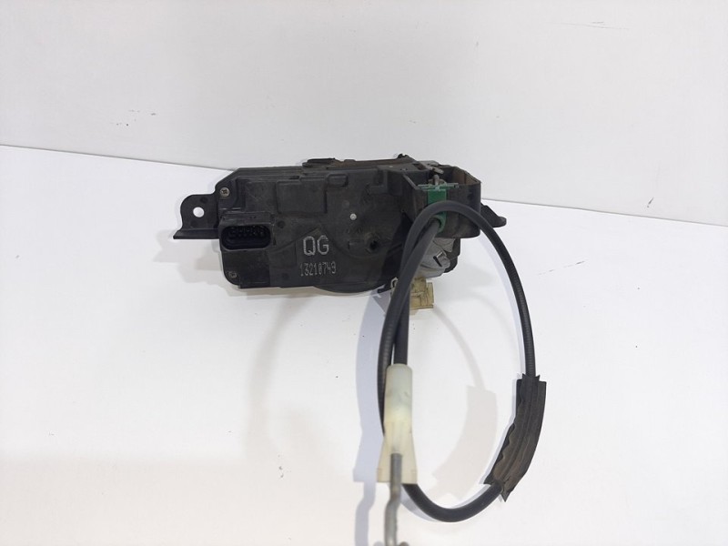 Recambio de cerradura puerta delantera derecha para opel astra h ber. edition referencia OEM IAM 13210749 4 PINES 