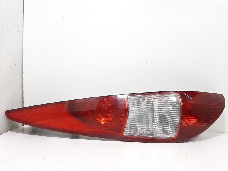 Recambio de piloto trasero izquierdo para ford mondeo turnier (ge) trend referencia OEM IAM 1130105  