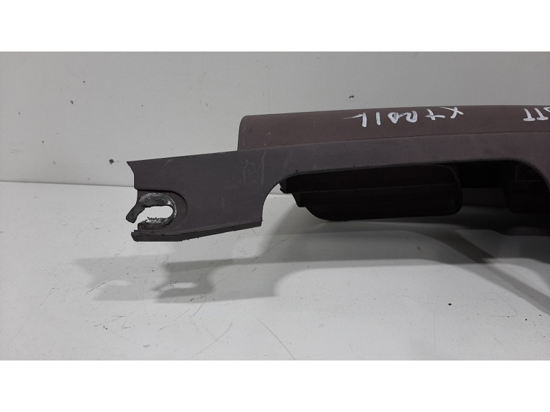 Recambio de rejilla delantera para nissan x-trail (t30) comfort referencia OEM IAM 623108H700  