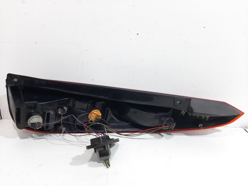 Recambio de piloto trasero izquierdo para ford fiesta (cbk) trend referencia OEM IAM   