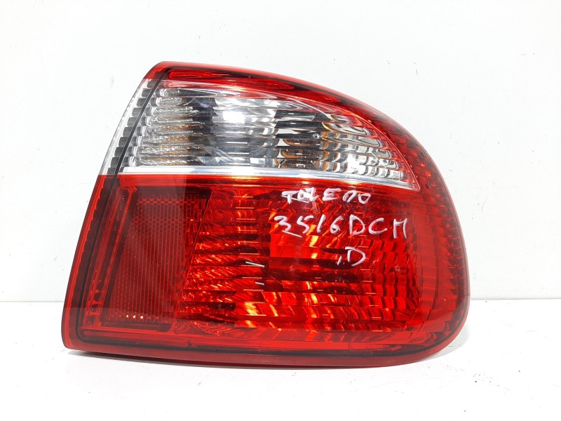 Recambio de piloto trasero derecho para seat toledo (1m2) signo referencia OEM IAM   