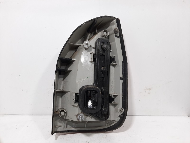 Recambio de piloto trasero izquierdo para opel zafira a elegance referencia OEM IAM 09117444  