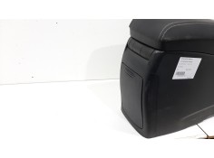 Recambio de apoyabrazos central para kia cee´d active referencia OEM IAM  NEGRO  2