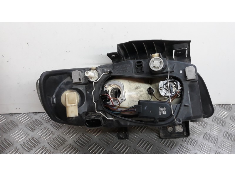 Recambio de faro izquierdo para seat ibiza (6k1) signo referencia OEM IAM 6K1941043A  