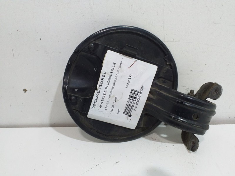 Recambio de tapa exterior combustible para jeep gr. cherokee (wh) 3.0 crd laredo referencia OEM IAM  NEGRO 
