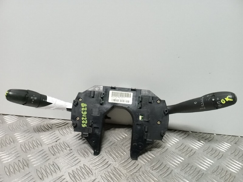 Recambio de mando multifuncion para citroën c4 berlina sx referencia OEM IAM   