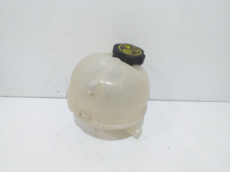 Recambio de deposito expansion para opel astra b-k astra+ referencia OEM IAM 39207153  