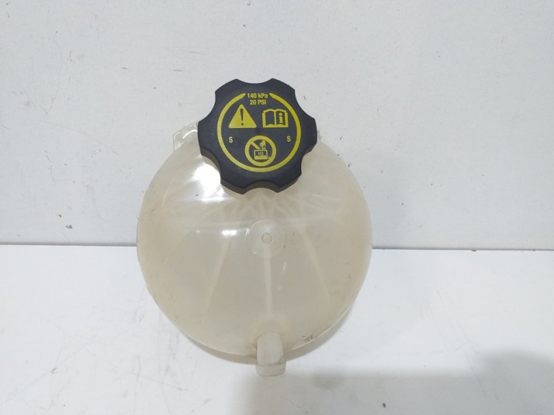Recambio de deposito expansion para opel astra b-k astra+ referencia OEM IAM 39207153  