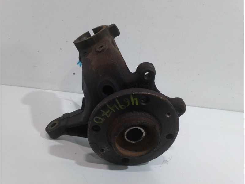 Recambio de mangueta delantera derecha para peugeot 206 berlina xs referencia OEM IAM   