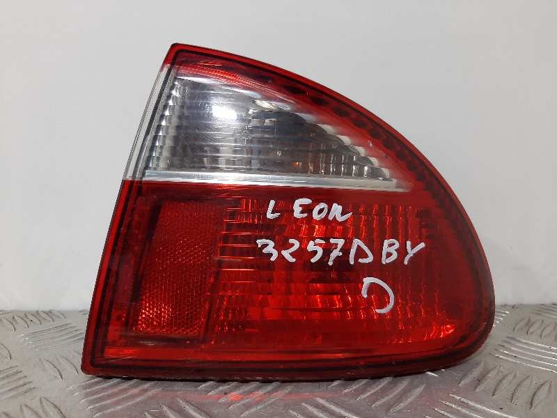 Recambio de piloto trasero derecho para seat leon (1m1) signo referencia OEM IAM   