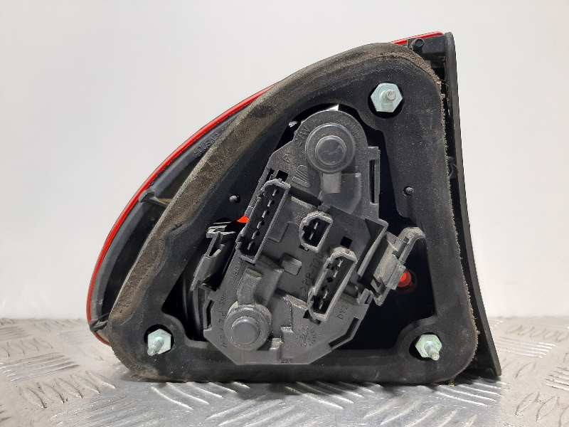 Recambio de piloto trasero derecho para seat leon (1m1) signo referencia OEM IAM   