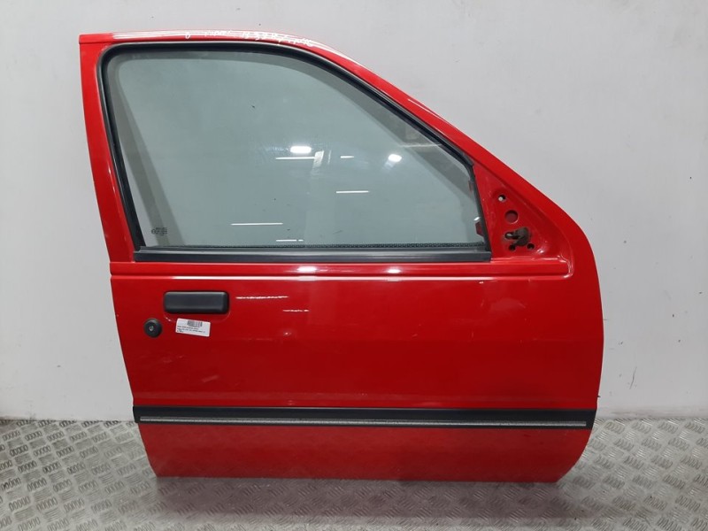Recambio de puerta delantera derecha para ford fiesta berl./express festival / cl referencia OEM IAM  ROJO 