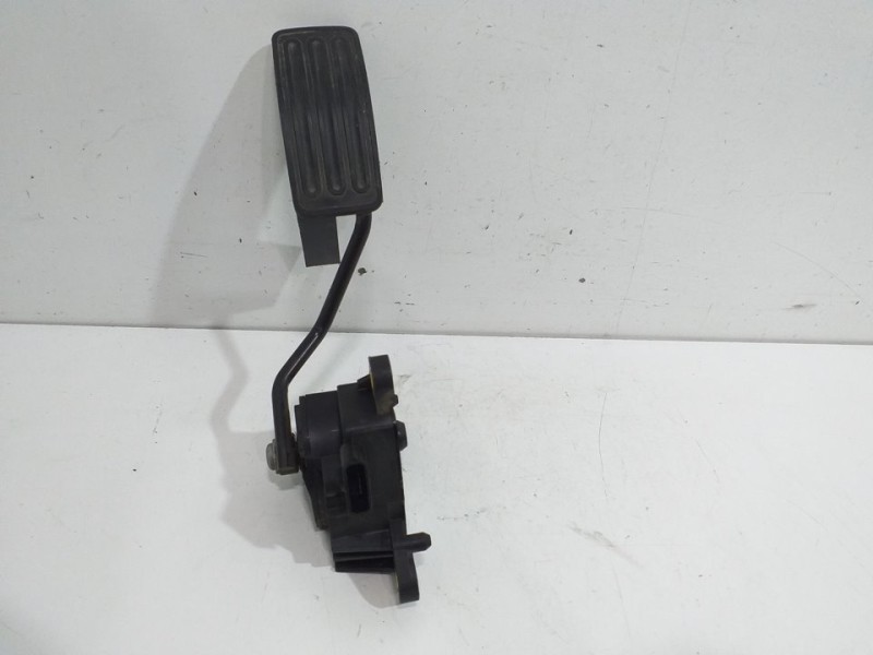 Recambio de pedal acelerador para nissan qashqai (j10) acenta referencia OEM IAM 0458C  