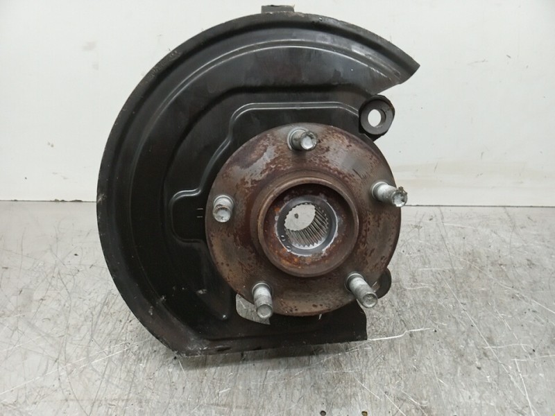 Recambio de mangueta delantera derecha para nissan juke (f15) acenta referencia OEM IAM   