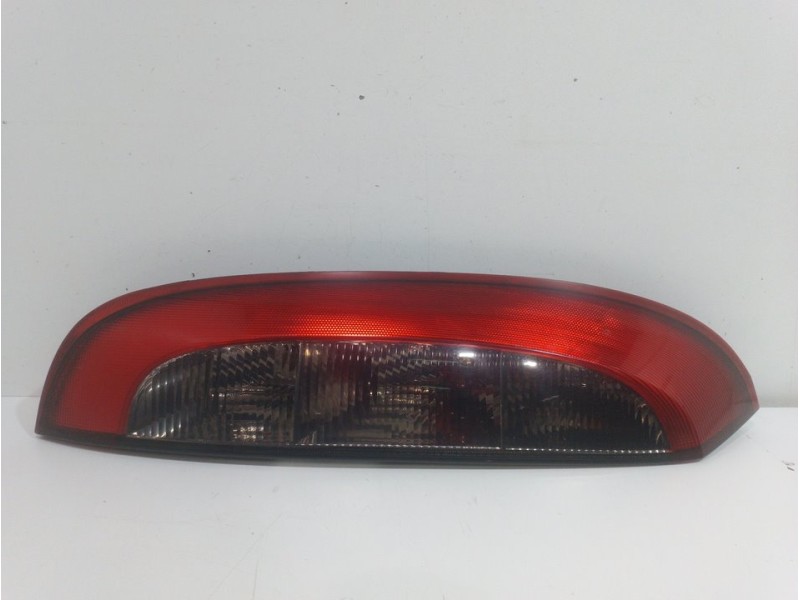 Recambio de piloto trasero izquierdo para opel corsa c enjoy referencia OEM IAM   